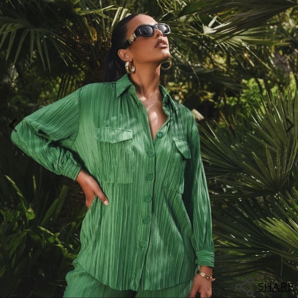 Forever Unique GREEN PLISSE BUTTON FRONT SHIRT